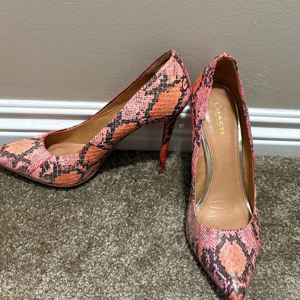 Coach Two Tones Orange and Pink Snakeskin Women's Heels - Picture 3 of 7
